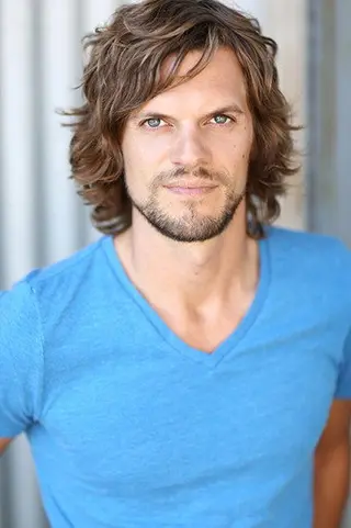 Peliculas de Matt Ellis