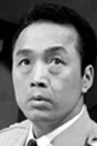 Rinsaku Ogata - Altura • Físico