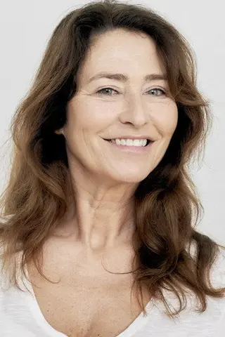 Peliculas de Julia Westcott-Hutton