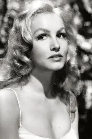 Peliculas de Julie Newmar