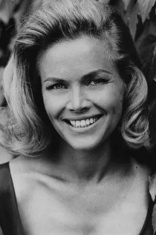 Peliculas de Honor Blackman