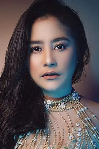 Peliculas de Prilly Latuconsina