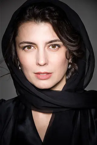 Leila Hatami - Altura • Físico