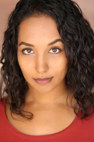 Peliculas de Maya Nalli