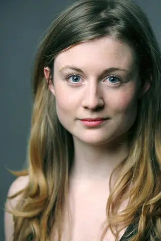 Peliculas de Emma Hiddleston
