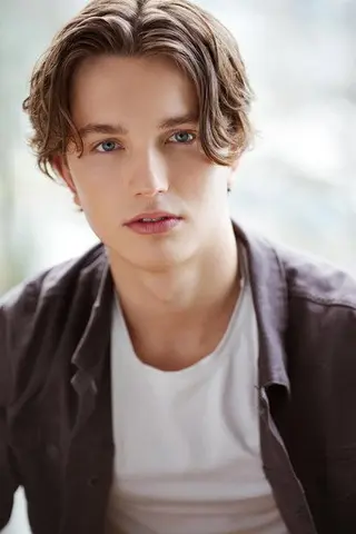 Peliculas de Cale Ambrozic