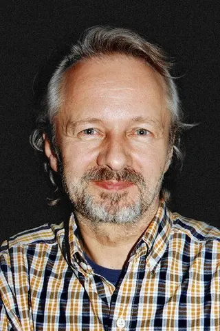 Krzysztof Stroinski - Altura • Físico