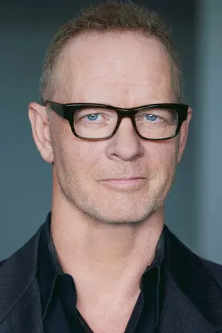 Peliculas de Aidan Devine