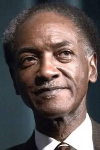 Peliculas de Gilbert R. Hill
