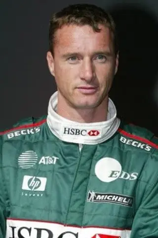 Eddie Irvine - Altura • Físico