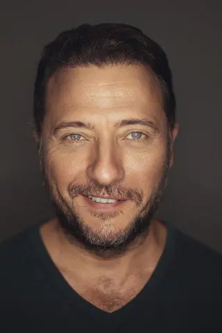 Peliculas de Yiğit Özşener