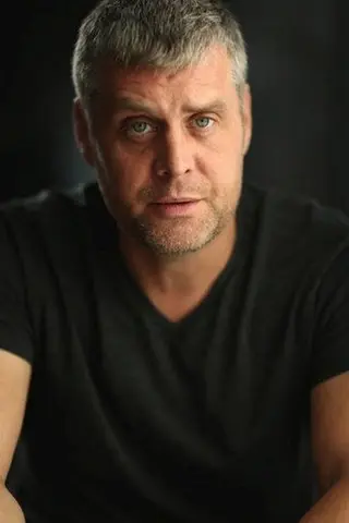 Peliculas de Dean Moen