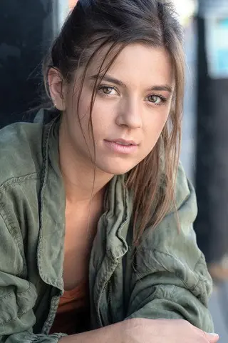 Peliculas de Aria Wallace