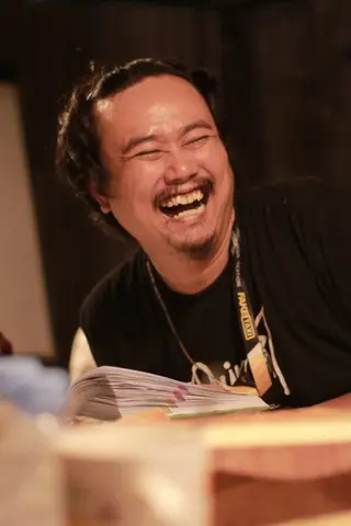 Peliculas de Aryudha Fasha