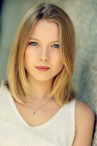 Peliculas de Charlotte Beaumont