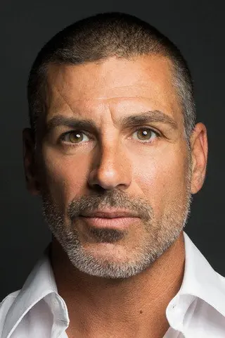 Peliculas de Eric Etebari