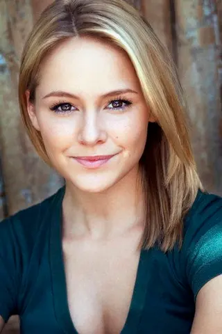 Peliculas de Cassi Thomson