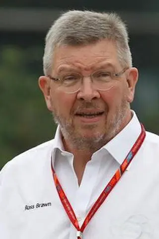 Ross Brawn - Altura • Físico