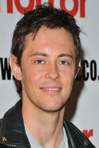 Peliculas de Elliot James Langridge