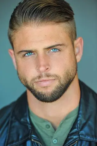 Peliculas de Connor Skific