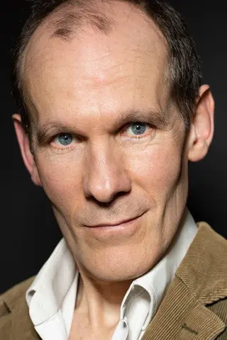 Peliculas de Simon Paisley Day