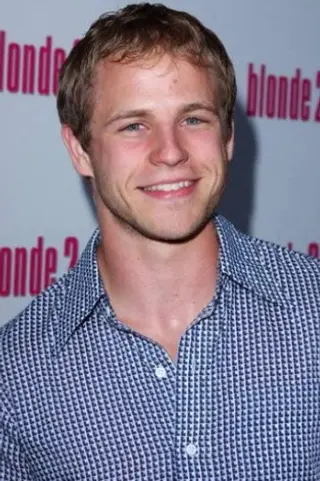 Peliculas de Travis Schiffner