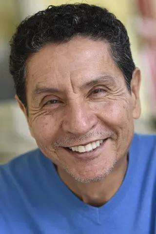 Peliculas de Robert Covarrubias