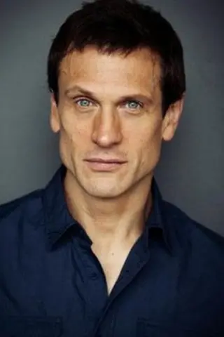 Peliculas de Simon Merrells
