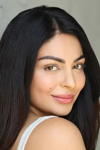 Neeru Bajwa - Córka • Potomstwo