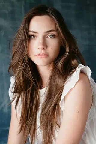 Peliculas de Emily Hall