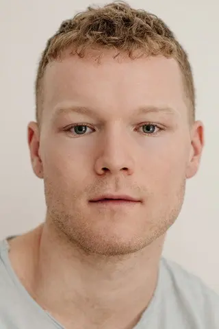 Peliculas de Angus O'Brien