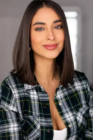Peliculas de Kiara Gomez Glad Bak