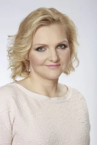 Ewa Konstancja Bułhak - Altura • Físico