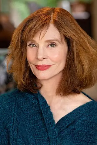 Peliculas de Leigh Taylor-Young