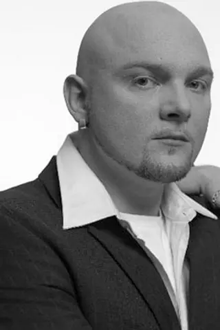 Krzysztof Skarbiński - Altura • Físico