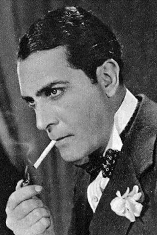 Peliculas de Félix de Pomés