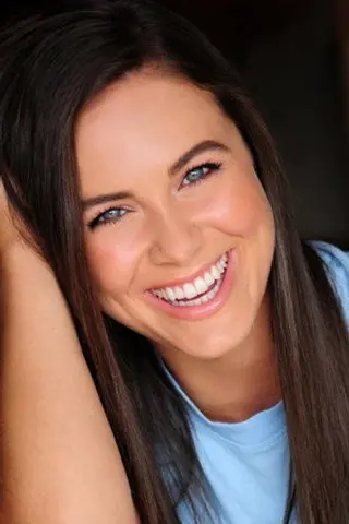 Peliculas de Ashley Roxburgh