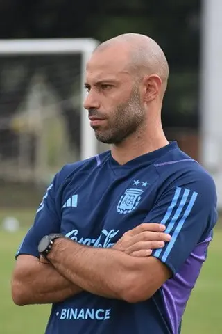 Javier Mascherano - Altura • Físico