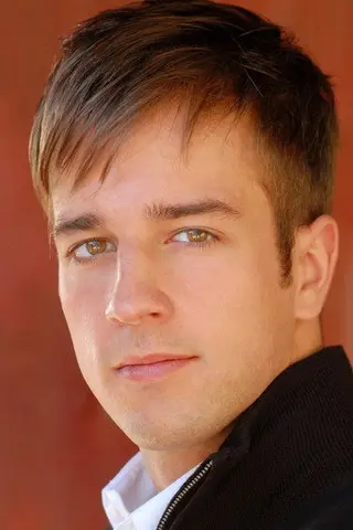 Peliculas de Curtis Holbrook
