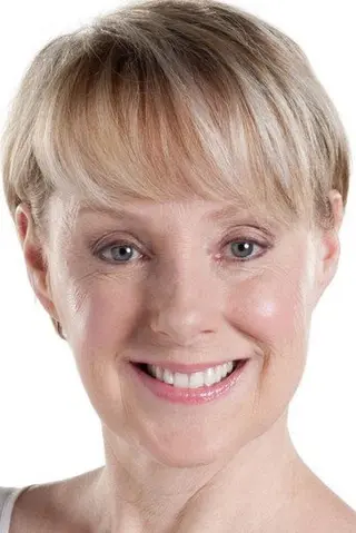 Peliculas de Sally Dynevor