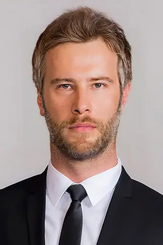 Peliculas de Özgür Çevik