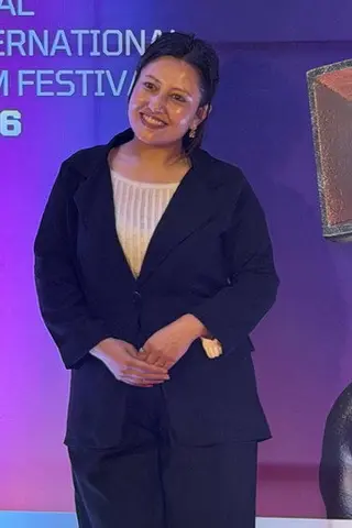 Srijana Adhikari - Córka • Potomstwo