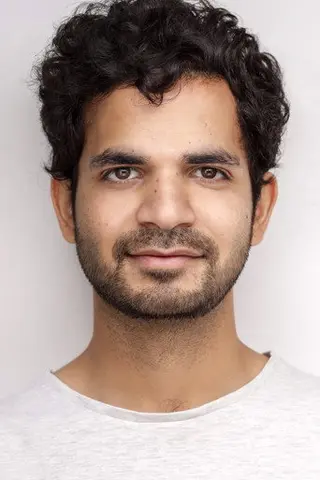 Keshav Shree - Altura • Físico