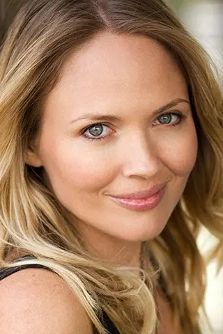 Peliculas de Lara Cox