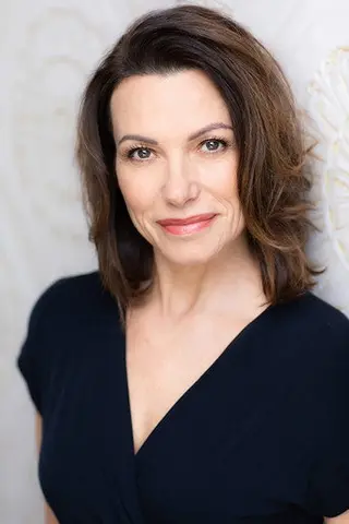 Peliculas de Denise Hewitt