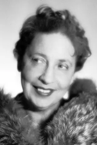 Jadwiga Chojnacka - Altura • Físico
