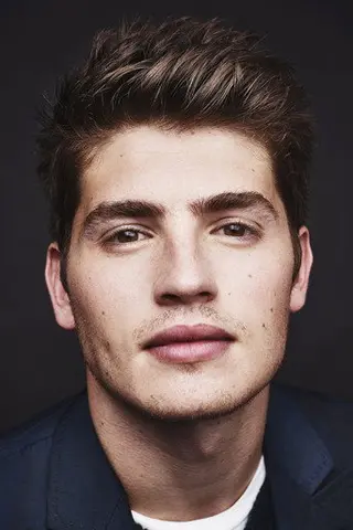 Peliculas de Gregg Sulkin