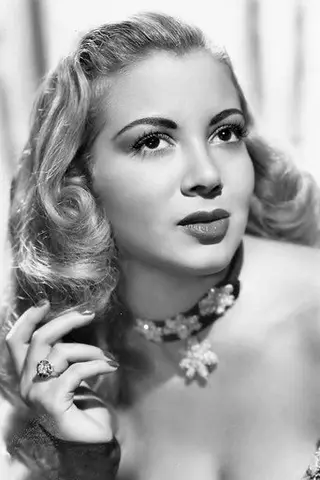 Peliculas de Monica Lewis