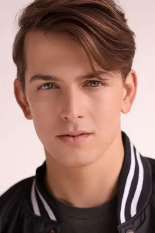 Peliculas de Aiden Howard