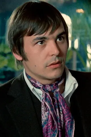 Barry Evans - Altura • Físico